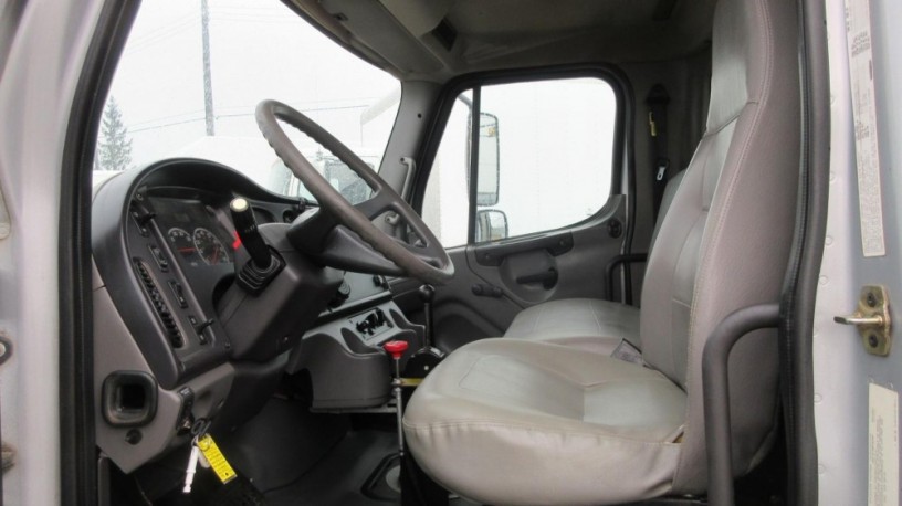 2006-freightliner-m2-big-3