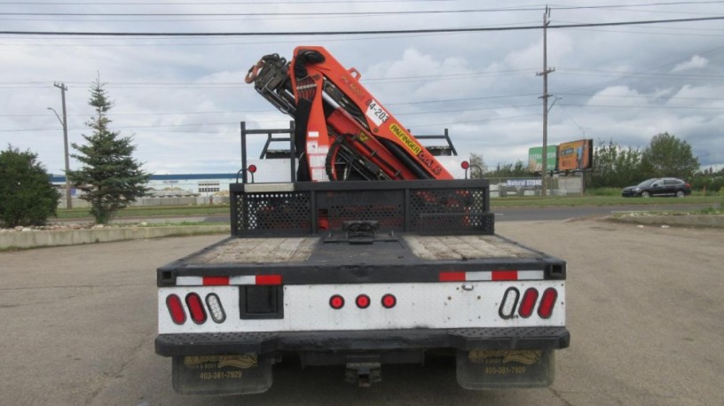 2011-dodge-ram-5500-picker-truck-big-2