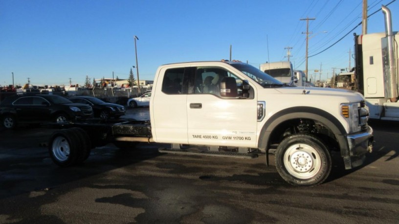 2018-ford-f-550-big-1