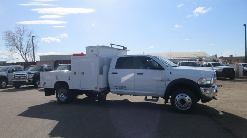 2015-dodge-ram-5500-service-truck-big-1