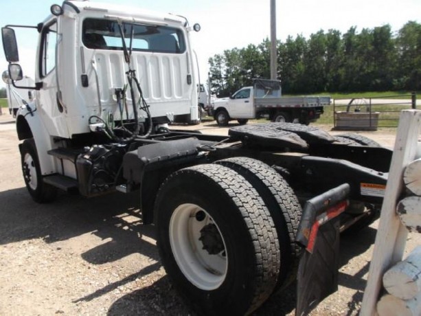 2016-freightliner-m2-sa-5th-wheel-truck-big-2