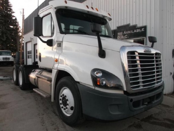 2015-freightliner-cascadia-ta-5th-wheel-truck-big-1