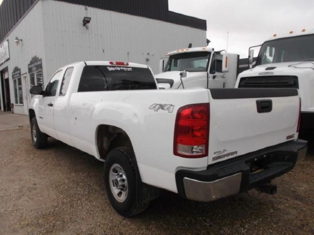 2010-gmc-sierra-3500-hd-4x4-ex-cab-truck-big-2