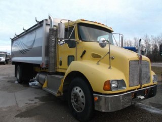 2008 KENWORTH T300 S/A GRAIN TRUCK