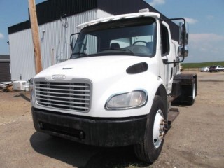 2006 FREIGHTLINER M2 S/A HOOK/BIN TRUCK