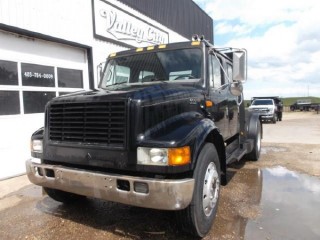 1998 INTERNATIONAL 4700 CREW CAB SPORT CHASSIS TRUCK