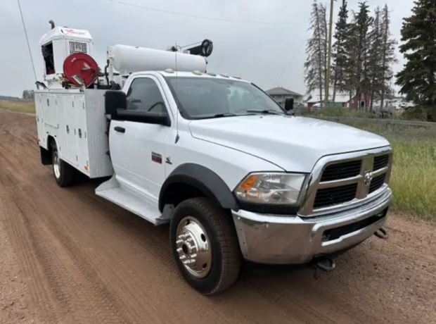 2012-dodge-5500-4x4-service-truck-dsl-4027lbs-t100-comp-big-1