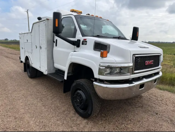 2007-gmc-c5500-4x4-service-truck-dsl-milron-5500lbs-big-1