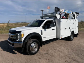 2017 Ford F550 4x4 Service Truck / DSL / 6006LBS / VMAC / WELDER