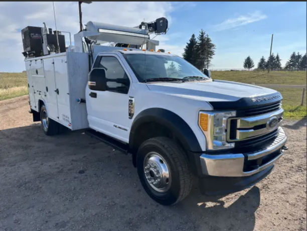 2017-ford-f550-4x4-service-truck-dsl-6006lbs-vmac-welder-big-1