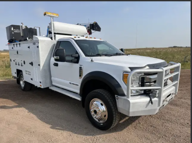 2017-ford-f550-4x4-service-truck-dsl-6600lbs-brutus-3in1-vmac-big-1