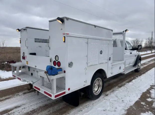 2012-dodge-5500-crewcab-4x4-service-truck-dsl-milron-big-2