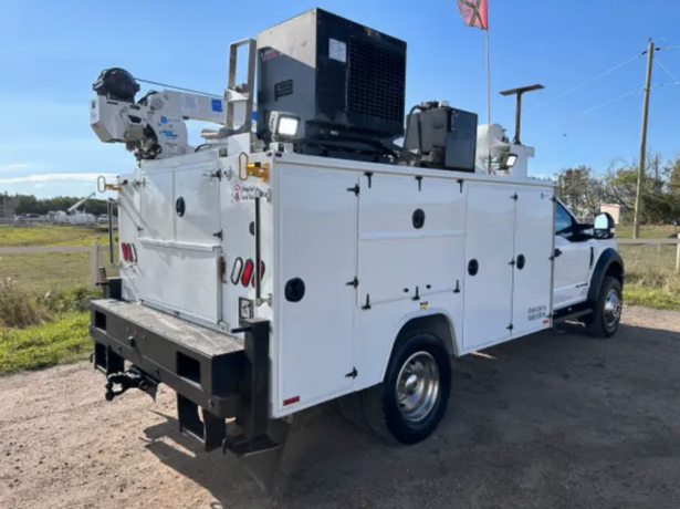 2017-ford-f550-4x4-service-truck-dsl-6006lbs-vmac-welder-big-2