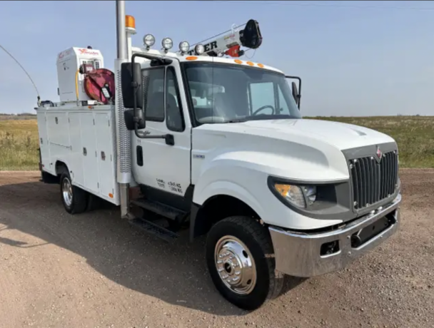 2014-international-terrastar-4x4-service-truck-dsl-5031lbs-t60-big-1