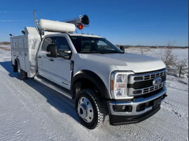 2023-ford-f550-crewcab-service-truck-aluminum-5032lbs-vmac-big-1