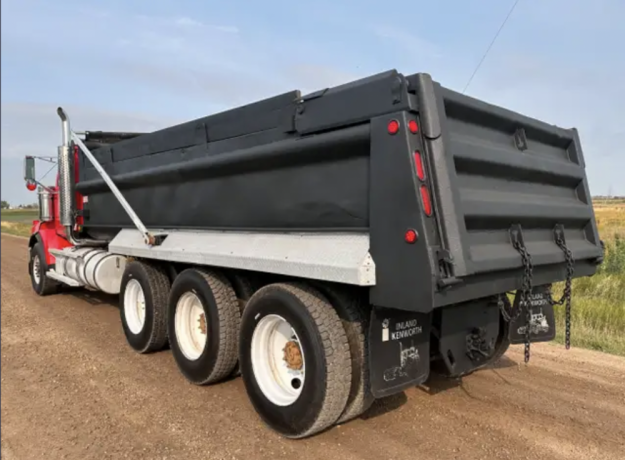 2015-western-star-4900-8x6-tri-axle-dump-truck-detroit-21ft-dump-big-2