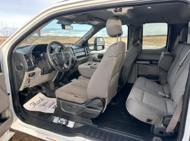 2019-ford-f550-4x4-service-truck-dsl-brutus-5500lbs-welder-big-3