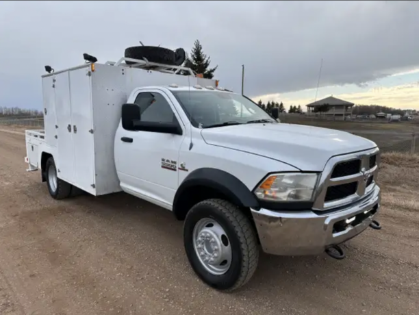 2013-dodge-5500-4x4-service-truck-dsl-5500lbs-vmac-miller-big-1