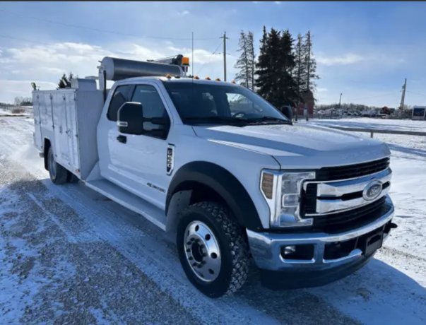 2017-ford-f550-4x4-service-truck-dsl-4400lbs-vmac-oilrecovery-big-1