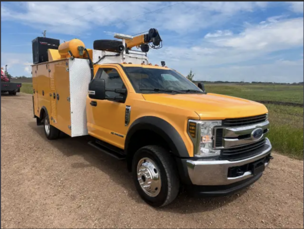 2018-ford-f550-4x4-service-truck-dsl-11ftbox-5005lbs-vmac3in1-big-1