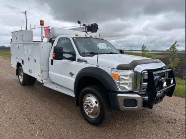 2014-ford-f550-regcab-4x4-service-truck-dsl-5005lbs-vmac-more-big-1