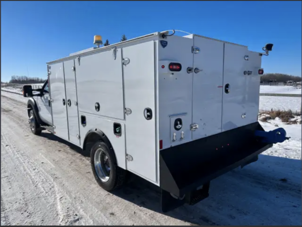 2016-ford-f550-4x4-service-truck-dsl-vmac-welder-oil-recovery-big-2