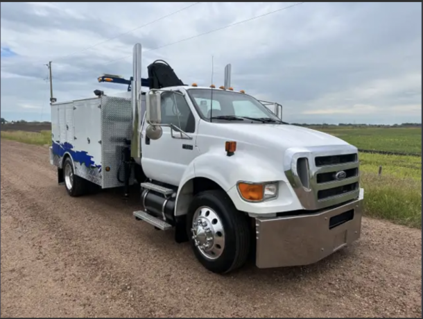 2005-ford-f650-picker-service-truck-cat-c7-hyd-picker-gas-comp-big-1