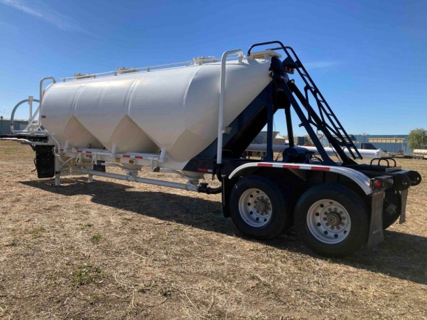 2005-lbt-1000-cubic-ft-tandem-axle-steel-dry-bulk-pneumatic-cement-sand-pallet-tank-trailer-big-2