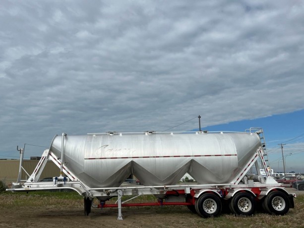 2006-tremcar-1410-cubic-ft-dry-bulk-pneumatic-tank-trailer-big-1