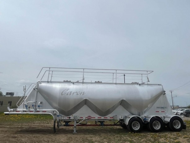 2014-mac-1500-cubic-ft-trailer-dry-bulk-pneumatic-aluminum-tank-trailer-big-1