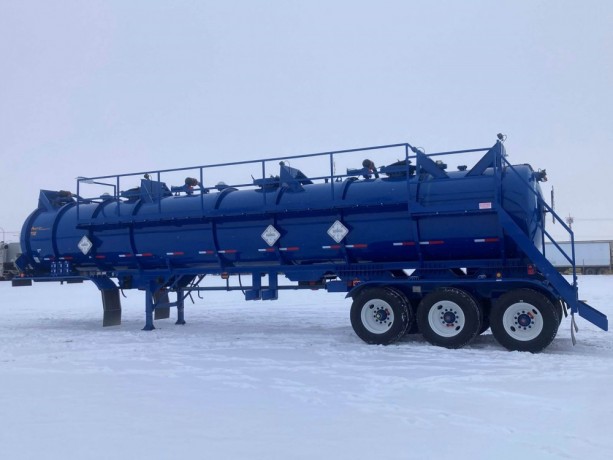 2018-worley-8000-gallon-vacuum-tank-big-1