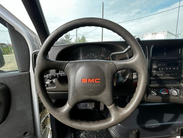 2006-gmc-tc5500-crew-cab-4wd-big-3