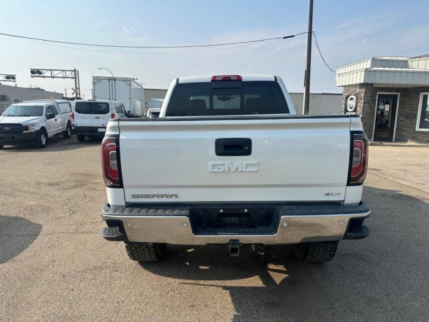 2018-gmc-sierra-1500-4wd-crew-cab-1435-slt-big-2