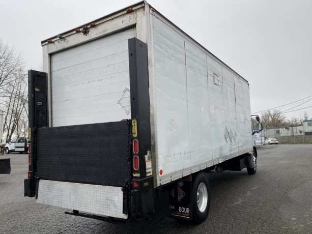 2013-peterbilt-reefer-big-2