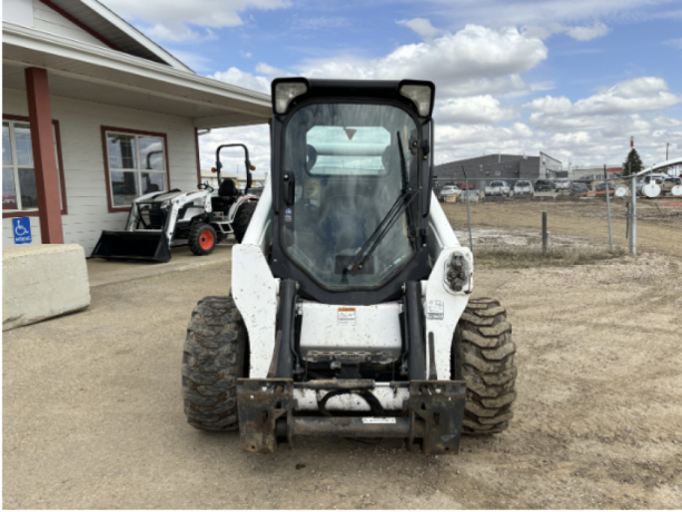 2016-bobcat-s650-big-2