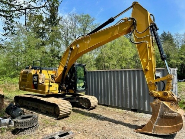 2016-cat-323f-excavator-big-1