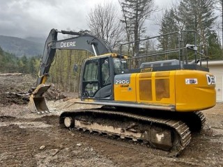 2015 Deere 290g excavator