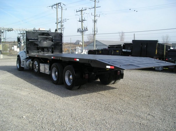 2015-peterbilt-348-tri-axle-roll-off-big-2