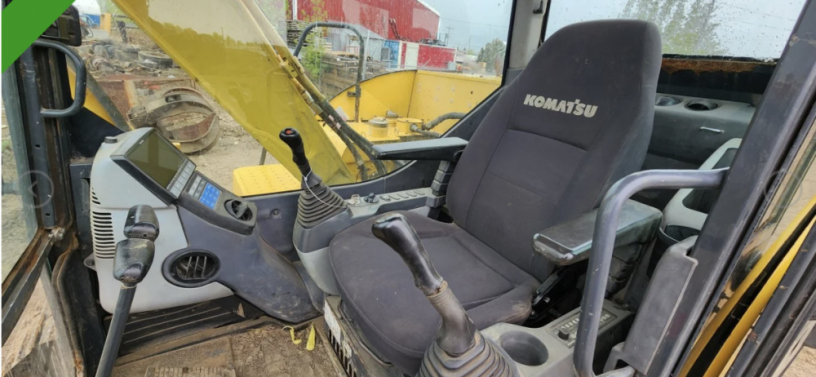 2012-komatsu-pc70-8-excavator-big-3