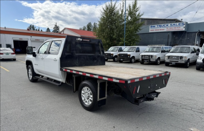 2020-chevrolet-silverado-3500hd-crew-cab-flat-deck-4x4-big-2