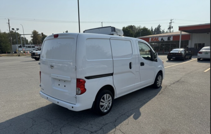 2020-nissan-nv200-refrigerated-reefer-van-big-2