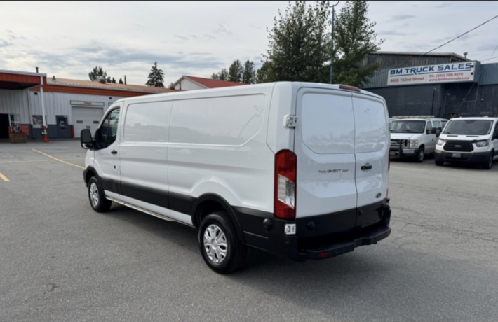 2019-ford-transit-t-250-cargo-big-2