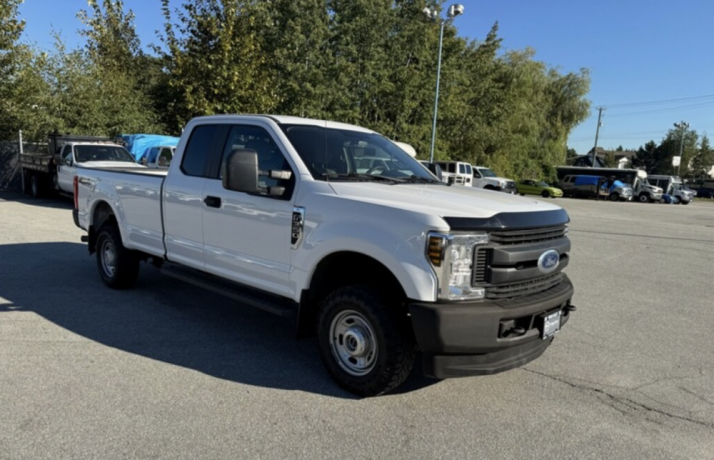 2019-ford-f-350-ext-cab-8-ft-long-box-4x4-big-1