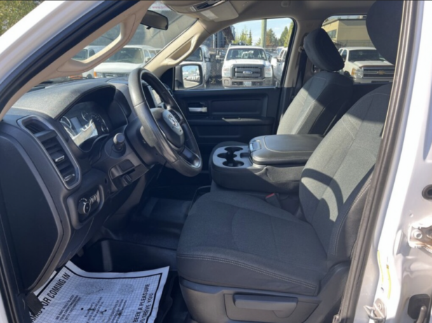 2019-ram-2500-tradesman-crew-cab-64-box-4x4-hemi-big-3