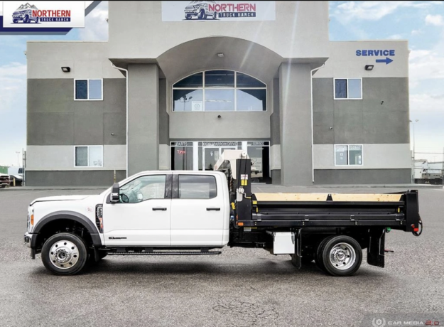 2023-ford-super-duty-f-550-drw-xlt-big-1