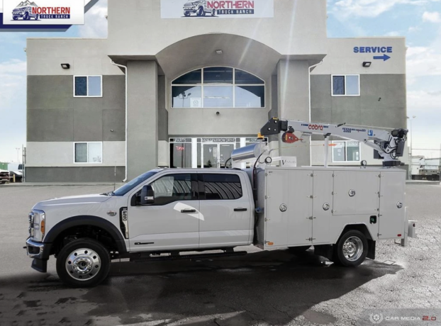 2023-ford-super-duty-f-550-drw-xlt-big-1