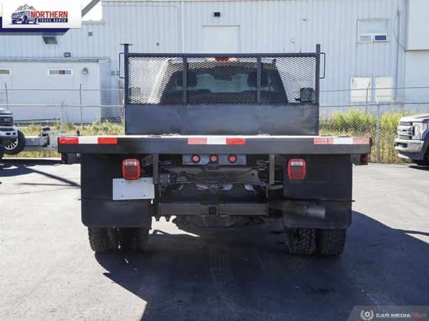 2019-ford-super-duty-f-550-drw-xlt-big-2