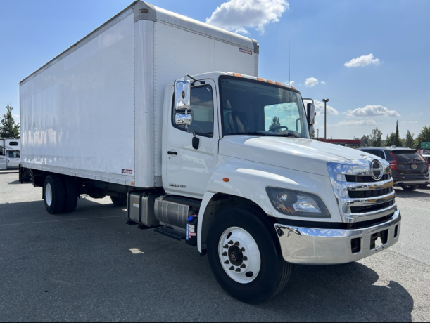 2018-hino-338-w26ft-box-and-4000-lb-ptg-big-1