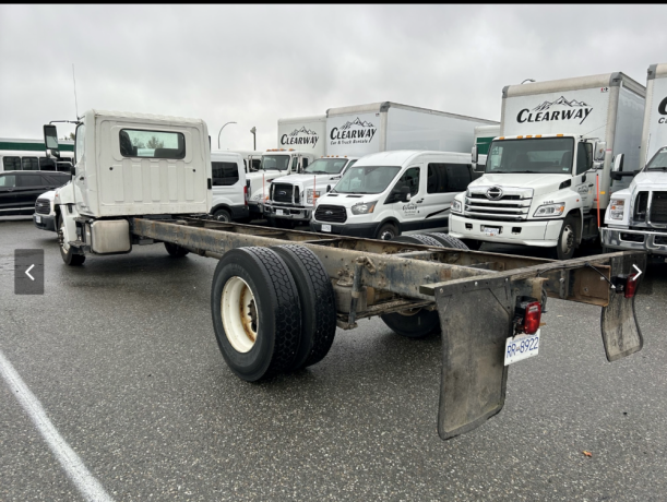 2017-hino-338-cab-and-chassis-big-1