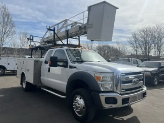 2011 Ford F-550 XLT Utility/Bucket Truck